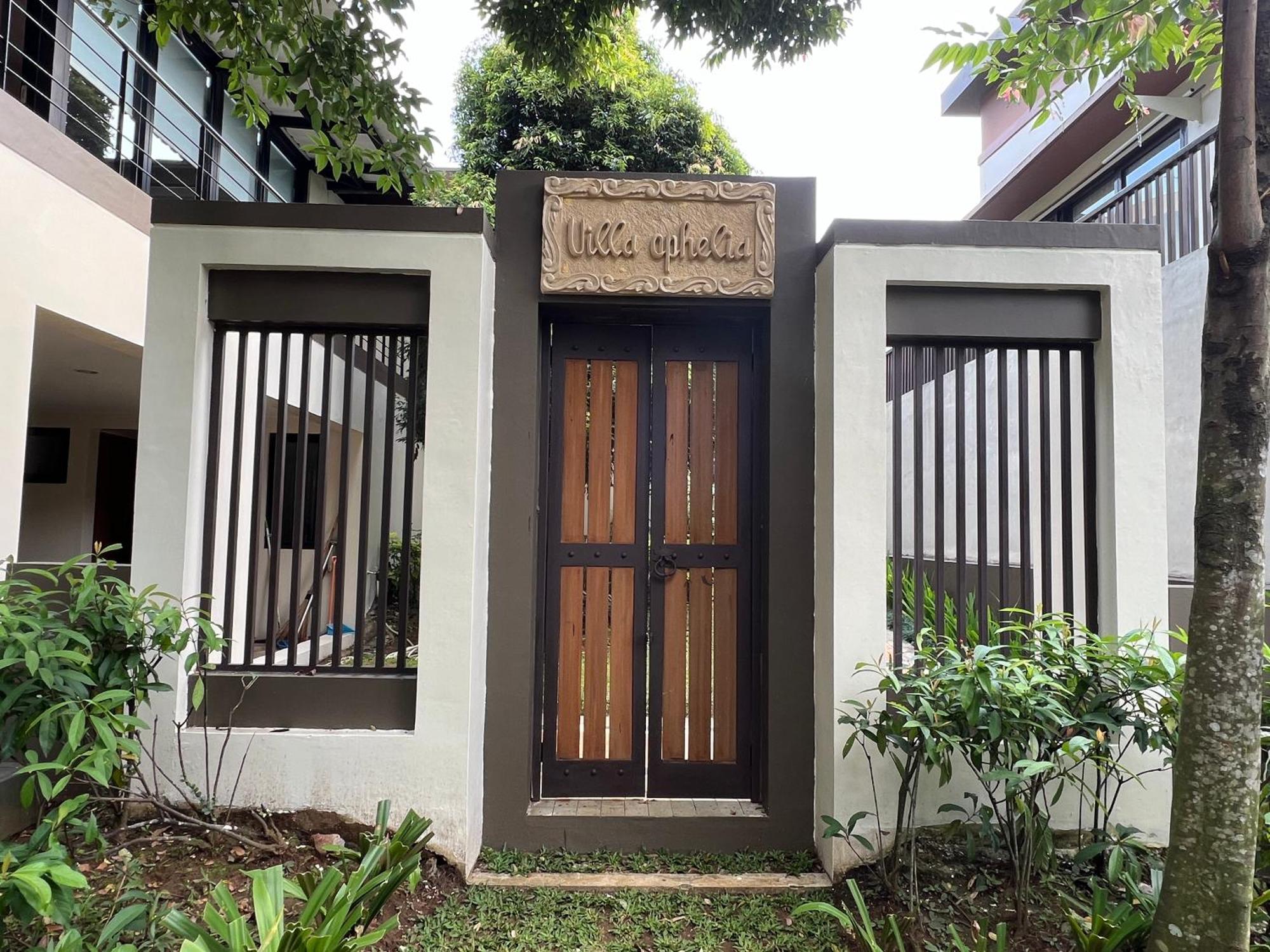 Ophelia At Vimala Hills Bogor