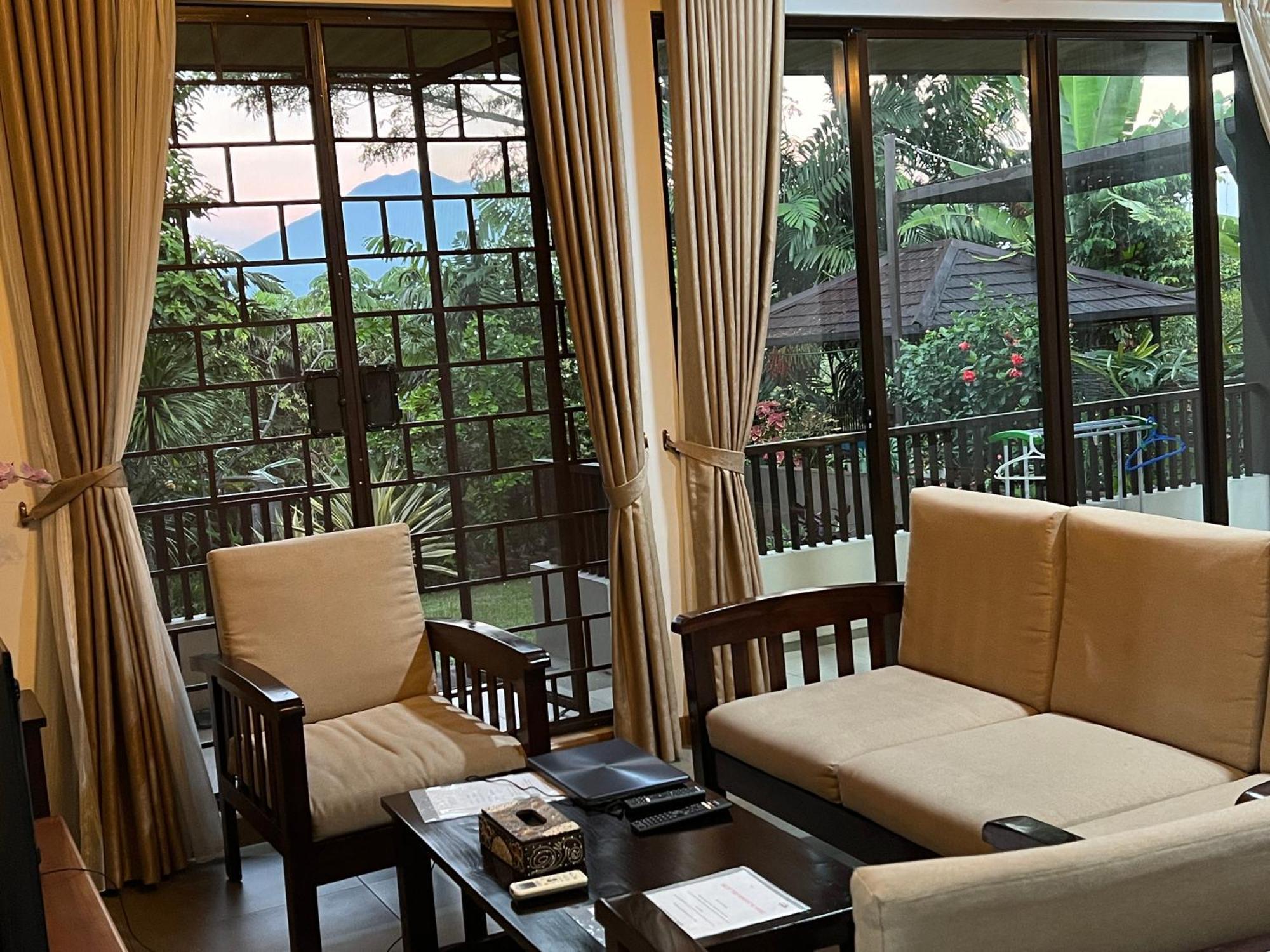 Ophelia At Vimala Hills Villa Bogor